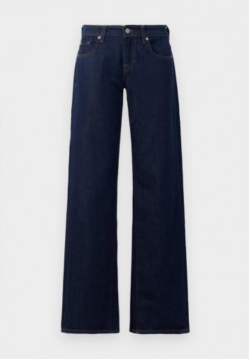 Свободные джинсы