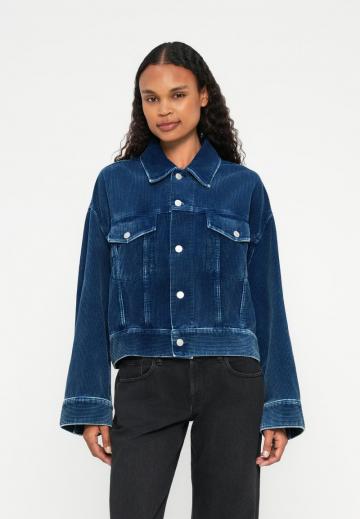 Вельветовая куртка