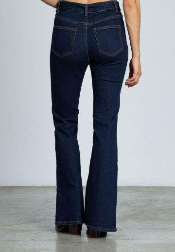 Клешеные брюки