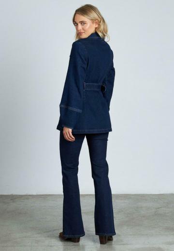 Клешеные брюки