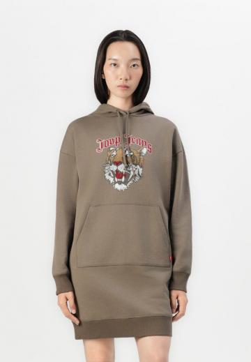 Вязаное платье