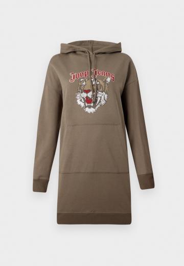 Вязаное платье