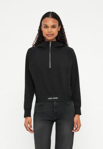 Пуловер с капюшоном