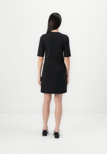 Короткое платье