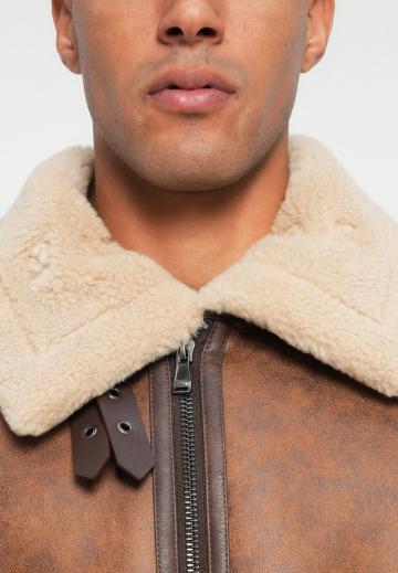 Зимняя куртка