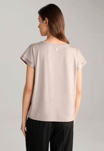 Атласная блузка