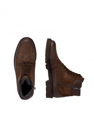 Ботинки на шнуровке