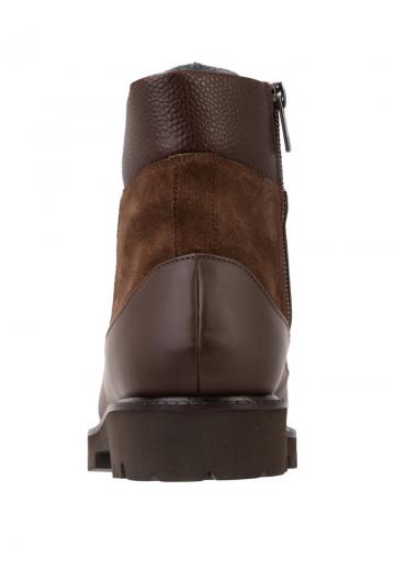 Ботинки на шнуровке