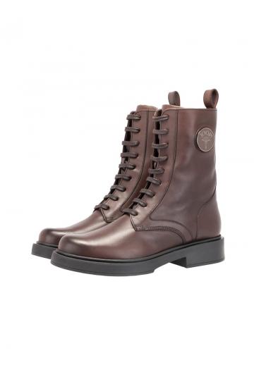 Ботинки на шнуровке