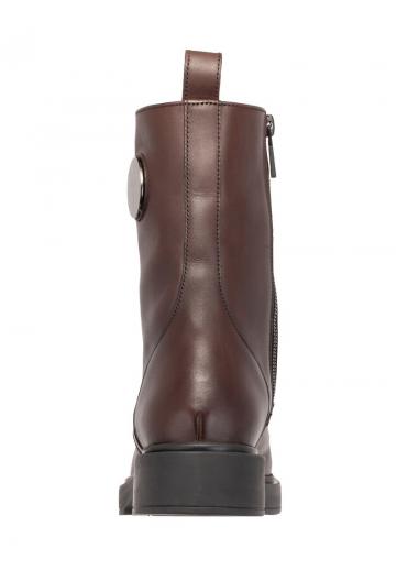 Ботинки на шнуровке