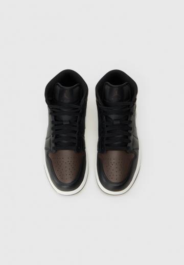 Высокие кеды