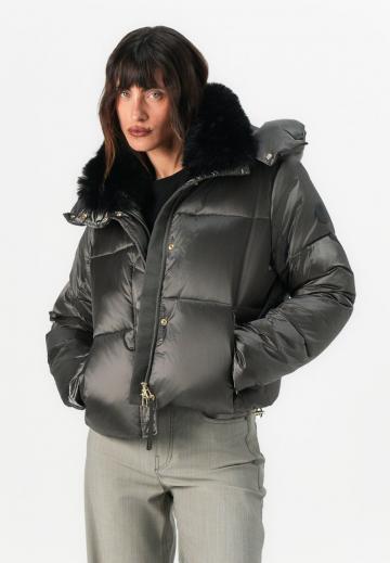 Зимняя куртка