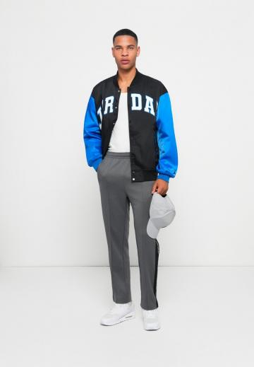 Куртка бомбер