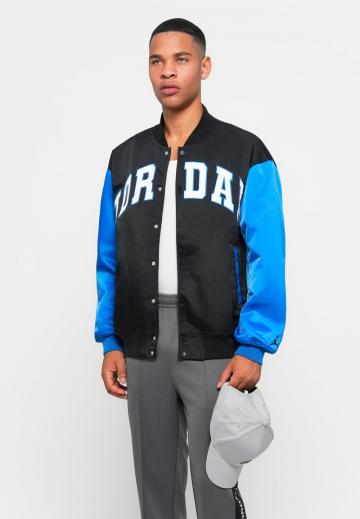 Куртка бомбер