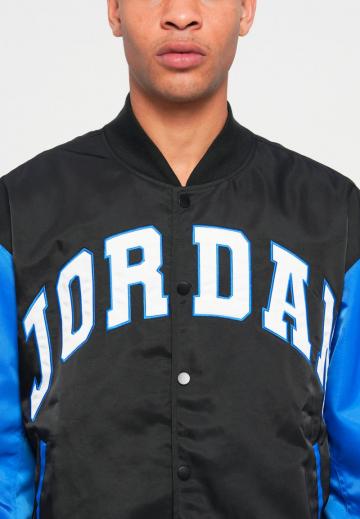 Куртка бомбер