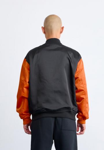 Куртка бомбер