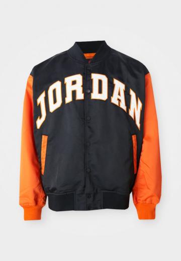 Куртка бомбер