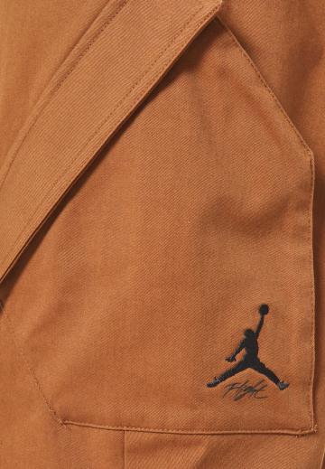 Брюки с накладными карманами