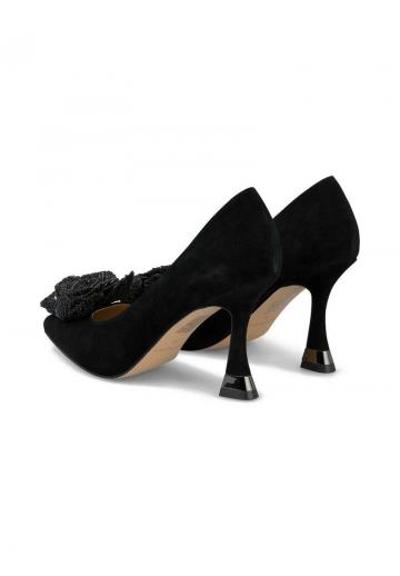 Туфли с высоким носом