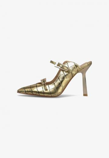 Туфли на высоком каблуке