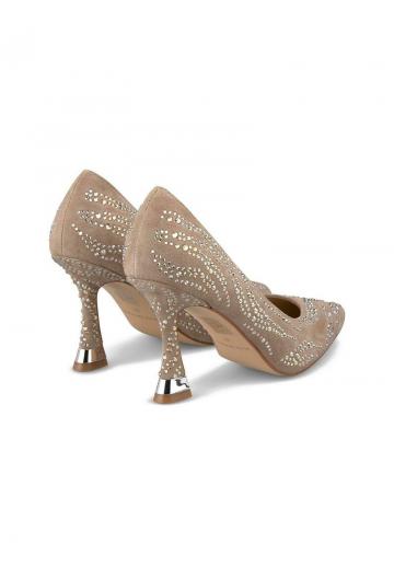 Туфли на высоком каблуке