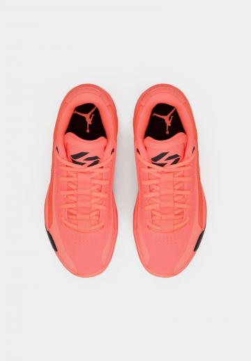 Баскетбольные кроссовки