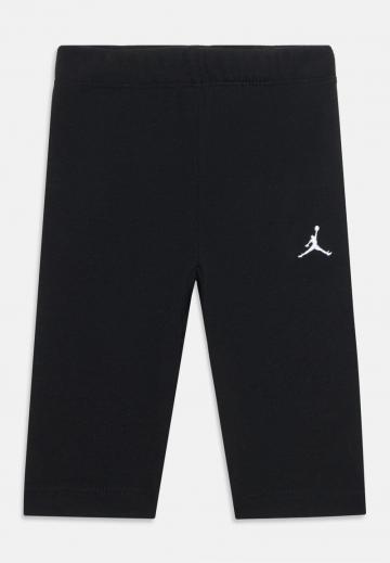 Набор одежды