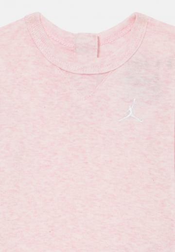 Набор одежды