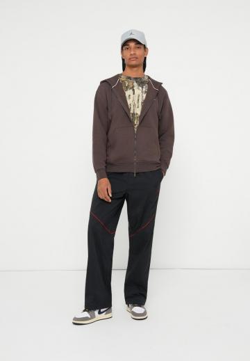 Спортивная кофта