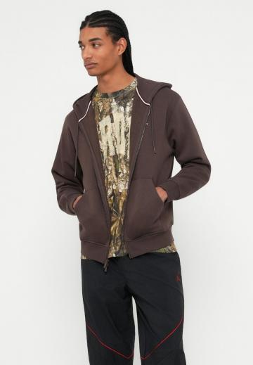 Спортивная кофта