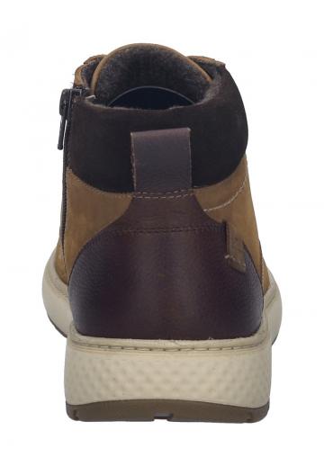 Ботинки на шнуровке