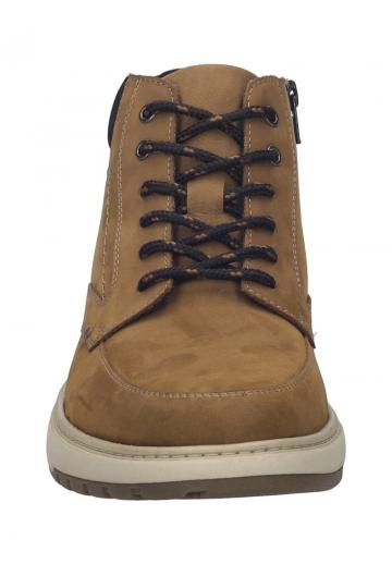Ботинки на шнуровке