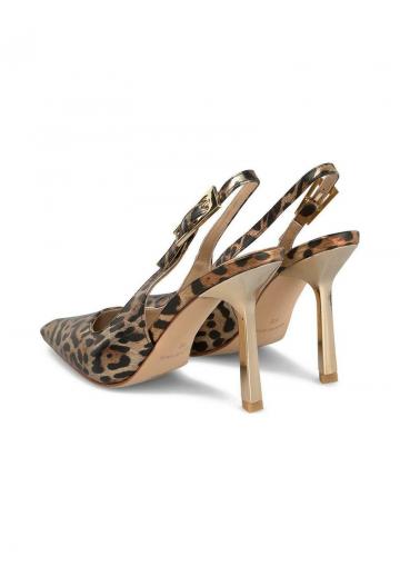 Туфли на высоком каблуке