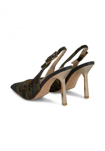 Туфли на высоком каблуке