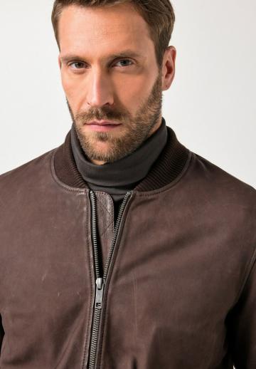 Куртка бомбер