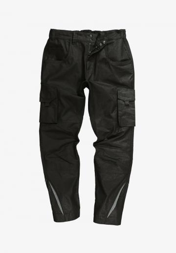 Брюки с накладными карманами