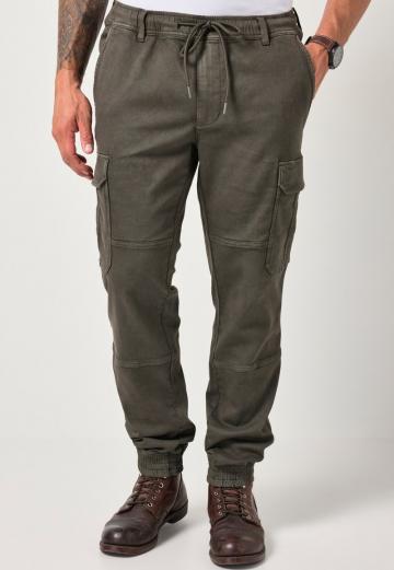 Брюки с накладными карманами