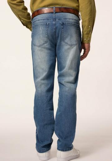 Прямые джинсы