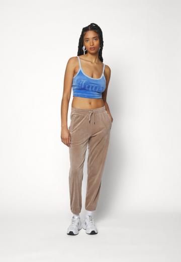 Спортивные штаны