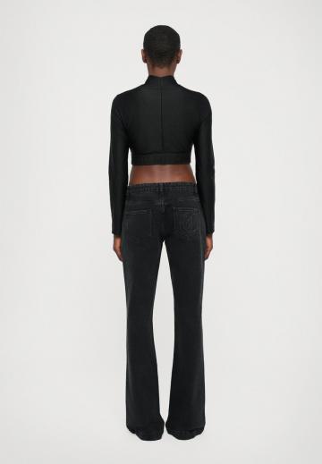 Клешеные джинсы