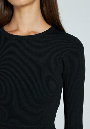 Вязаное платье