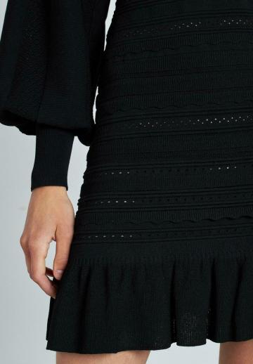 Вязаное платье