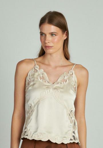 Топ на бретельках