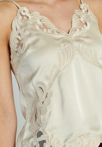 Топ на бретельках