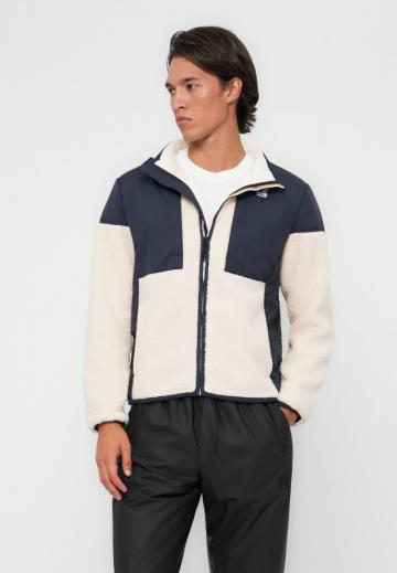 Флисовая куртка