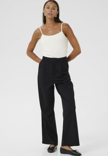 Топ на бретельках