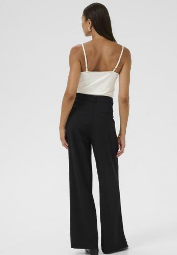 Топ на бретельках