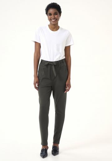 Узкие брюки