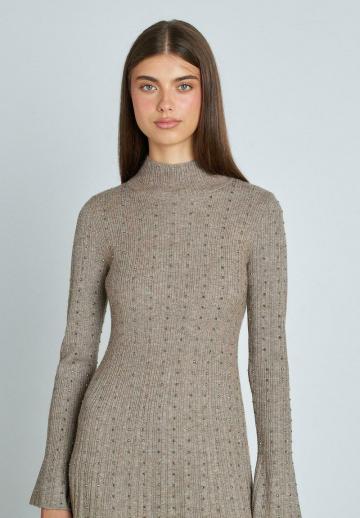 Вязаное платье