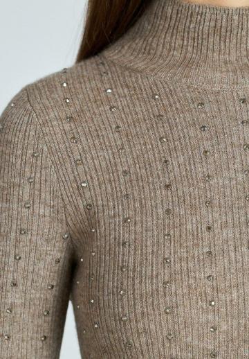 Вязаное платье